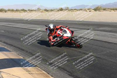 media/Dec-01-2025-Moto Forza (Mon) [[2daa91e15f]]/2-Intermediate Group/Session 4 (Turn 10 Inside)/